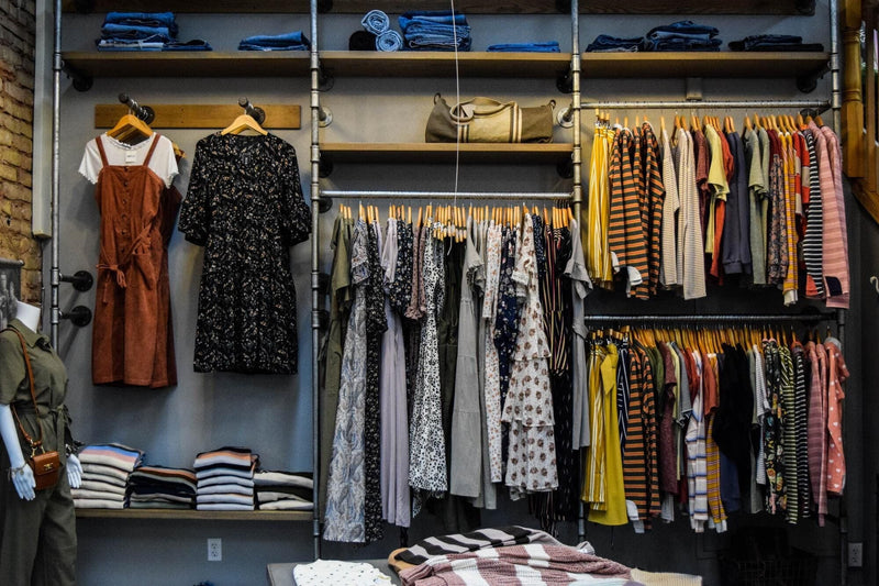 Negozio di abbigliamento a Napoli fisico o online? Entrambi!