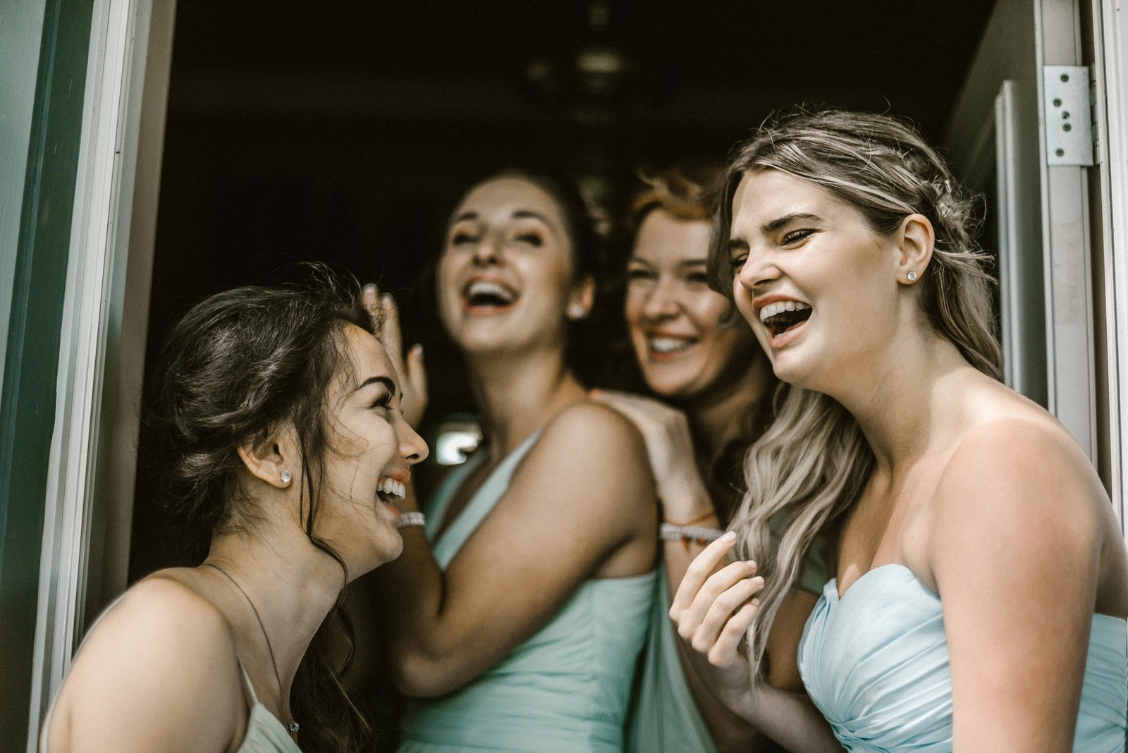 Come vestirsi a un matrimonio?