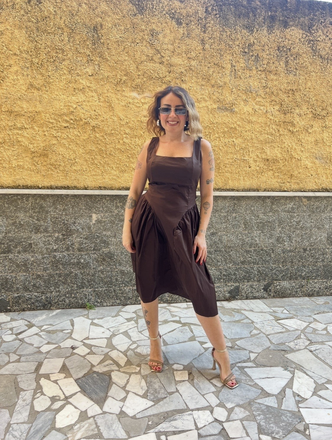 Abito Merilyn Marrone 851037
