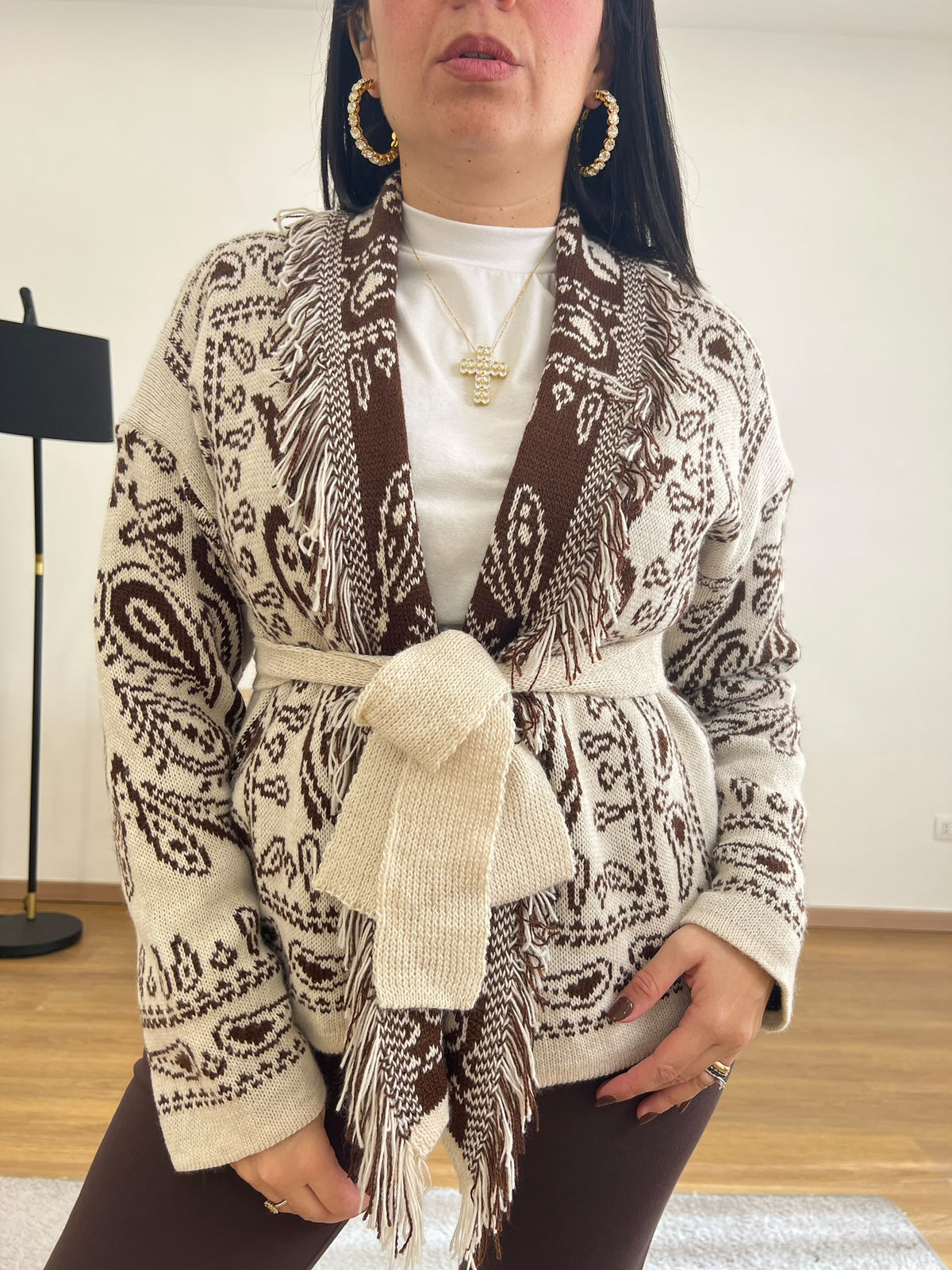 Cardigan con cintura e frange Marrone 8976