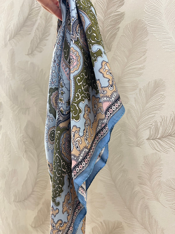 Foulard Bordo Celeste