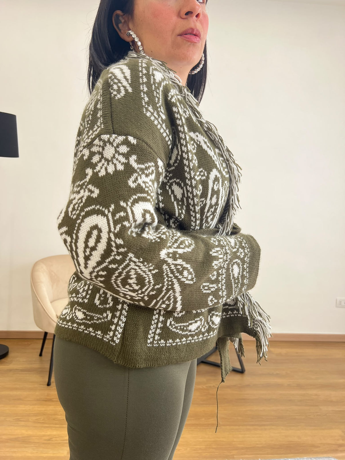 Cardigan con cintura e frange Verde 8976