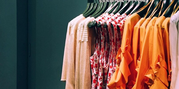 Negozi di abbigliamento Napoli: scopri l’e-commerce per il tuo shopping
